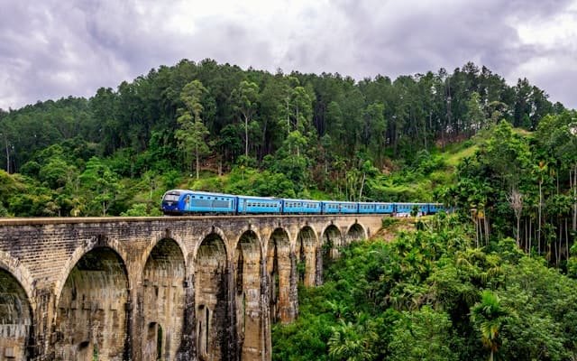 Nine Arches Bridge, Ella