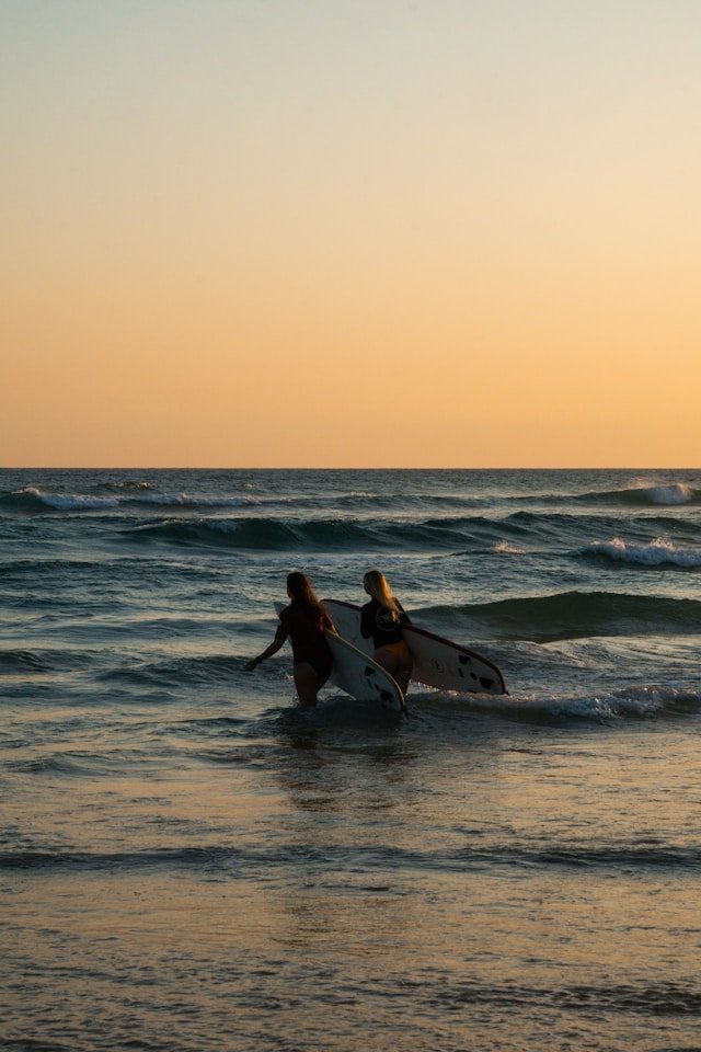 Ahangama Surfing