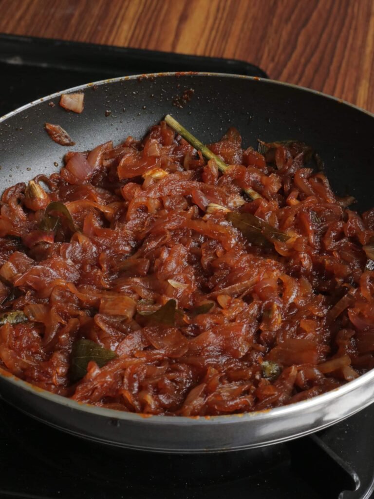 Seeni Sambol