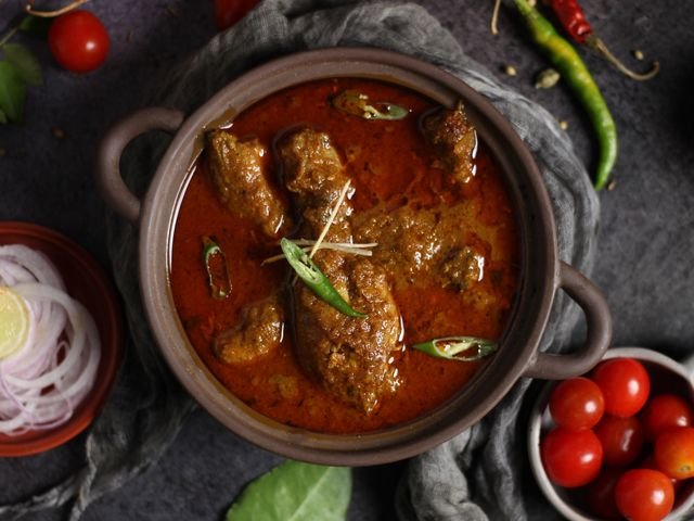 Sri Lankan Style Chicken Curry