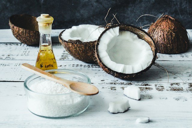Freshly grated coconut and coconut oil